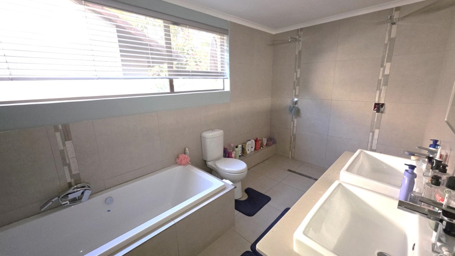 3 Bedroom Property for Sale in Eagles Landing North West